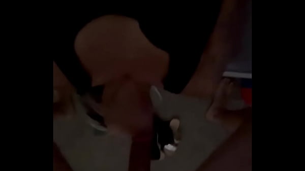 Chavas mexicanas le echan cerveza a la indiscreción en video casero